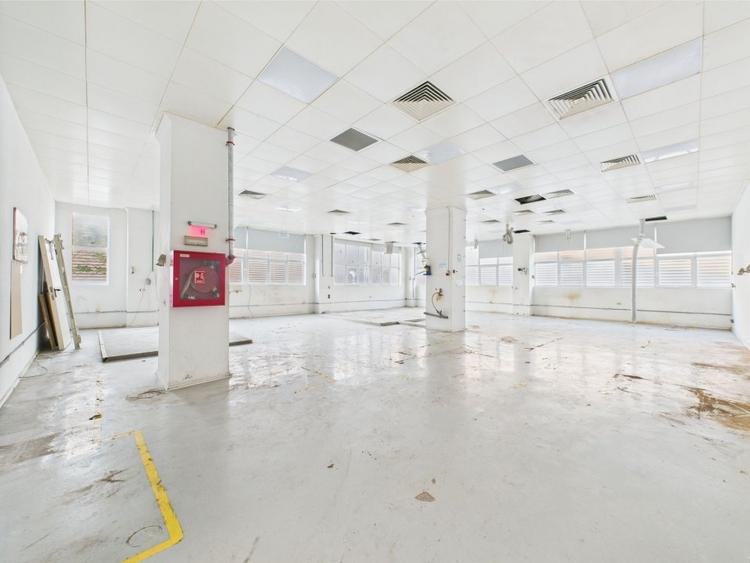 SPATIU MULTIFUNCTIONAL INDUSTRIAL SI BIROURI VITAN - 1