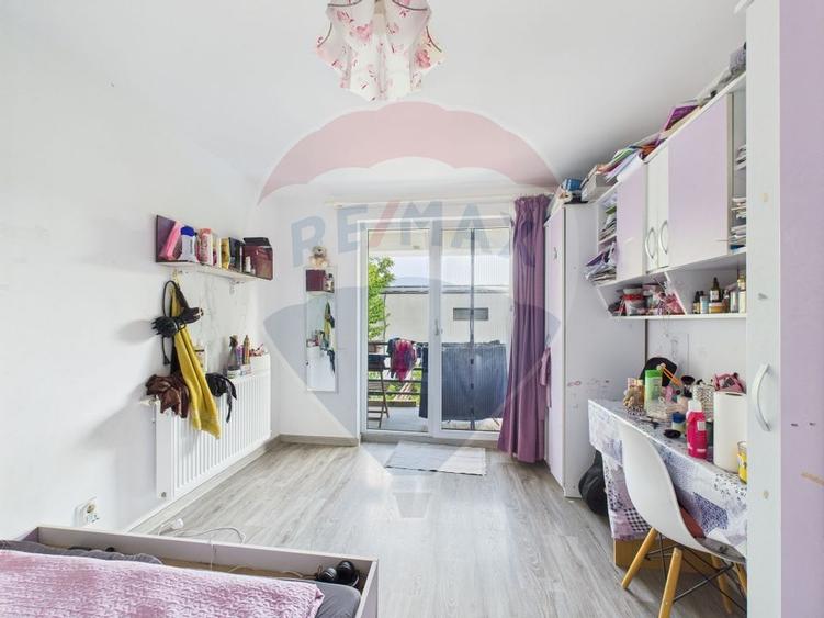 Casa/Vila superba cu 6 camere si gradina in zona Rosu/Ilfov - 6