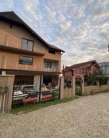 Casa duplex zona Consul170mp,teren250mp alee privata - 2
