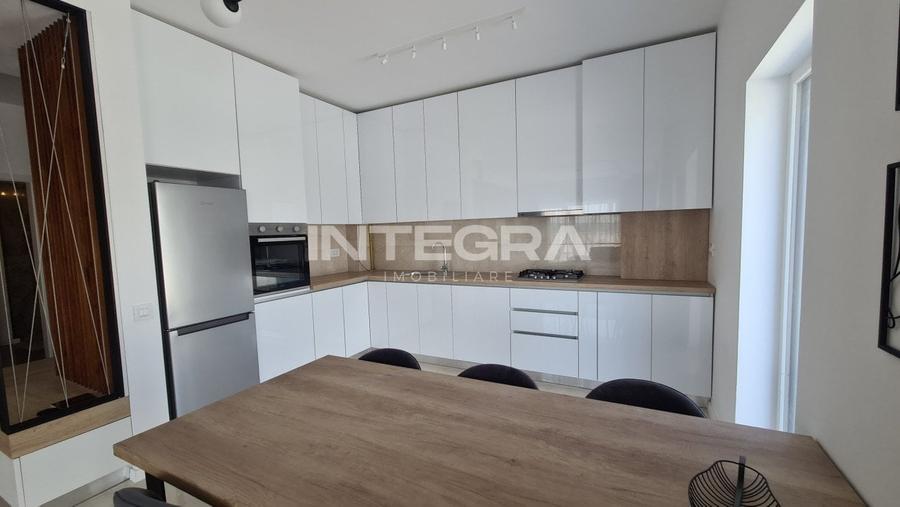 Penthouse Cu Lift Propriu, 4 Camere si Garaj Pentru Doua Masini, Buna Ziua. - 6