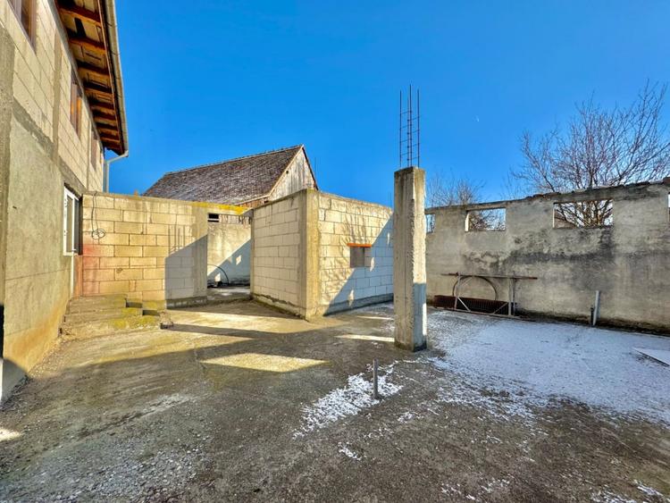 Vila \ pretabila activitate turistica \ Cristian \ Sibiu - 12