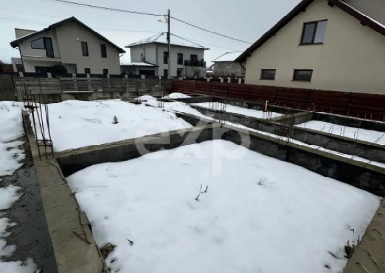 Teren 445 cu fundatie de casa mare + o Casuta locuibila mode - 14