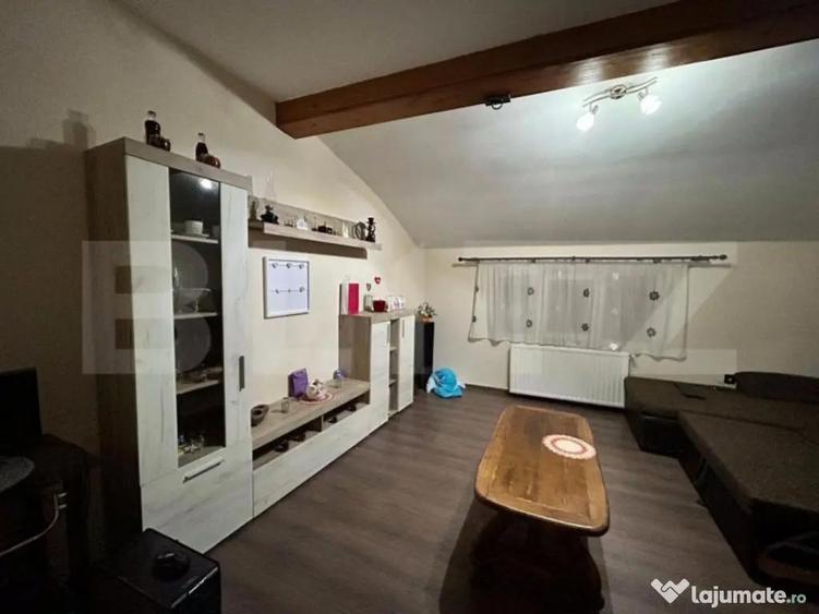 Casa pe 2 nivele , 240 mp , zona Draxlmaier - 9