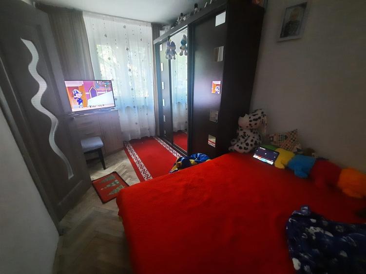 Apartament 3 camere, etajul 2/4, zona Tatarasi - Ateneu - 3