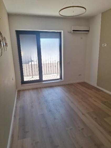 Tomis Nord, spatiu ideal BIROURI, 300 mp., curte, 2 locuri parcare - 2