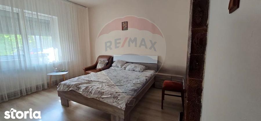 Casa de vanzare cu mansarda spa?ioasa in Chi?ineu-Cri? - 15