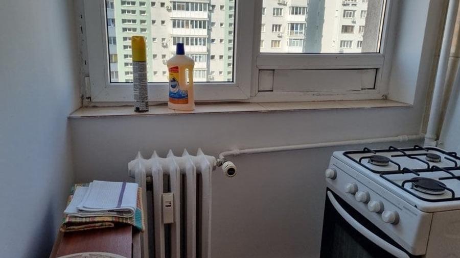 Dristor , 1 minut metrou - 11