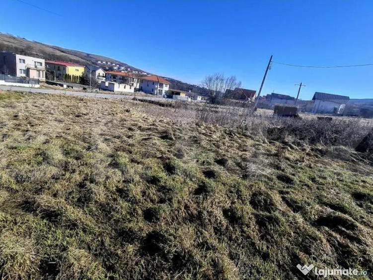 Teren construibil -556 mp situat in Chinteni in zona de ca - 2