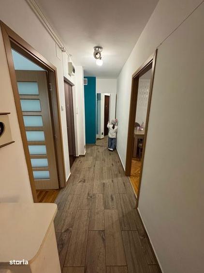 Inchiriez apartament 3 camere - 5