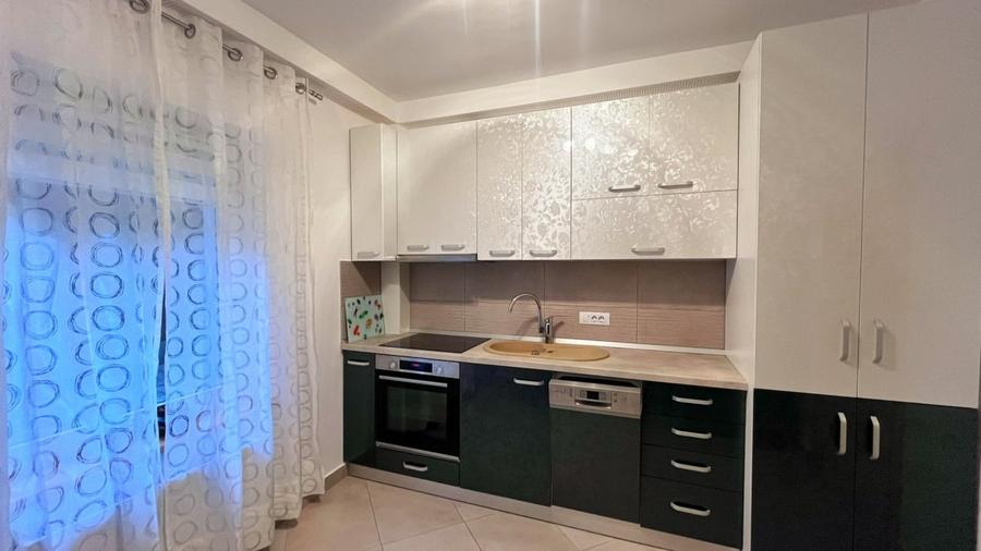 Garsoniera spatioasa, bloc nou in zona centrala - 3