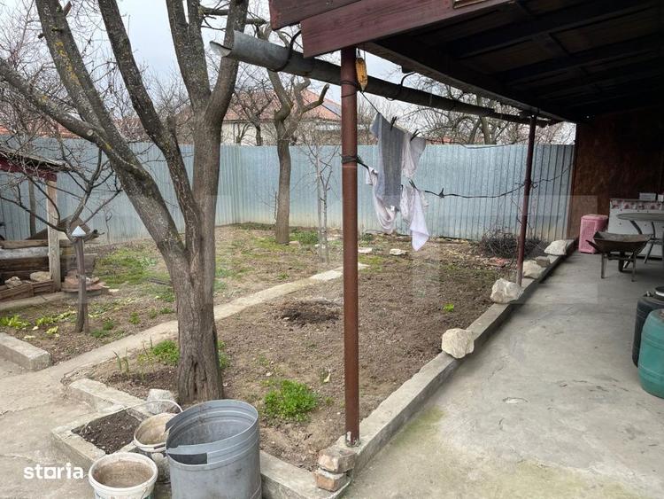 Vand casa in Oradea, intr-o zona linistita, aproape de centru comercia - 5