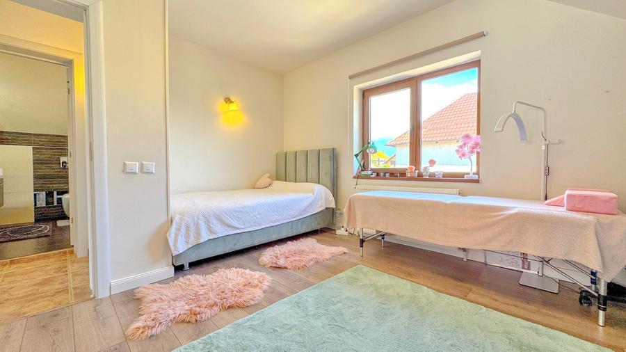 Casa de poveste in Bod, teren 578 mp si suprafata utila 160 mp - 12