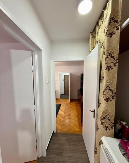Apartament 3 camere complet renovat Zona Dacia etaj 3 - 7
