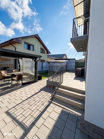 Casă cu 4 camere cu Teren 300 Mp în Sânmartin
