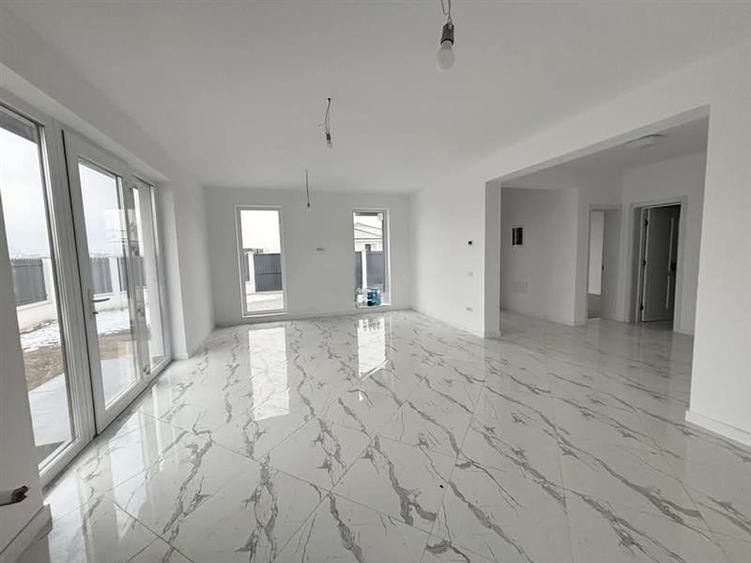 Casa noua  Cristian, pe parter, cu incalzire in pardoseala - 2