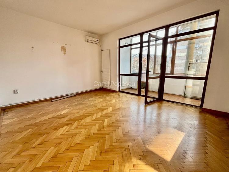 Apartament 3/4 camere decomandat - rezidential/birouri ULTRACENTRAL Apartament 3/4 camere decomandat - rezidential/birouri ULTRACENTRAL