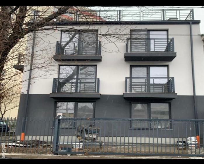 Casă Bd. Al. Obregia –Proprietate versatilă, comision 0 - 2