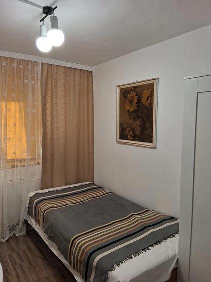 Inchiriez garsoniera in Complexul Studentesc - 2