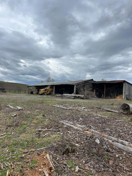 Inchiriez teren intravilan, cu acces din E60 - 3