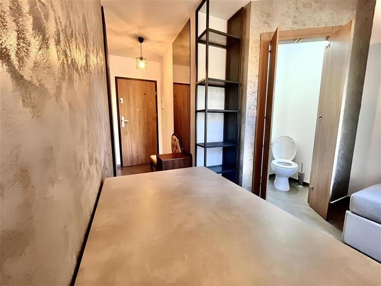 Spatiu pretabil Sediu Firma in Urban Plaza de Inchiriat - 1