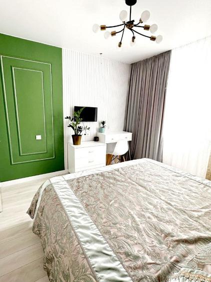 De vanzare 3 camere pe Calea Bucuresti - 1