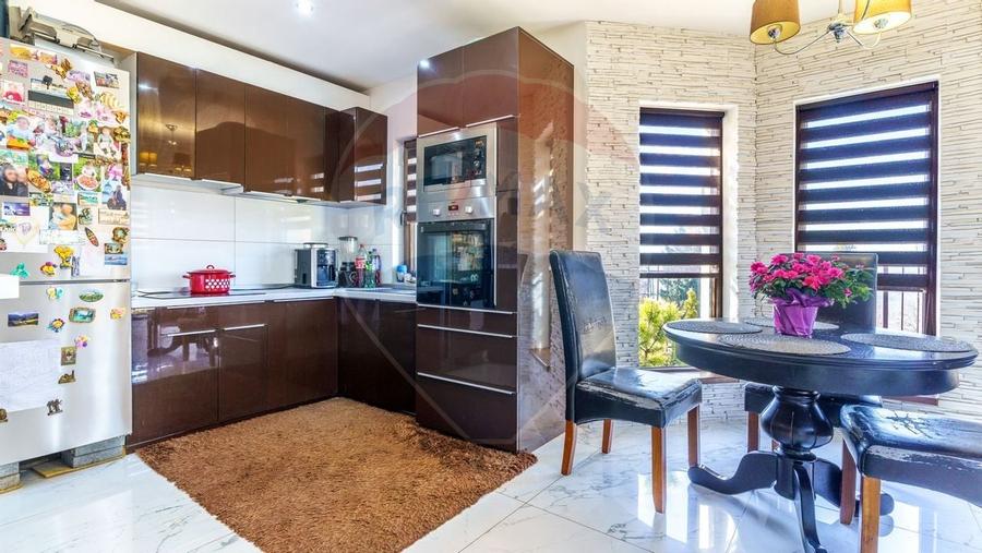 Casă / Vilă indiviuala cu panorama, Faget - 10