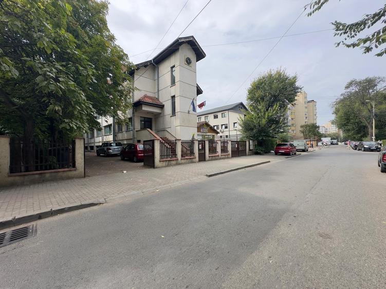 Cladire 982mp, zona Nicolina - str. Frumoasa 6 - 2