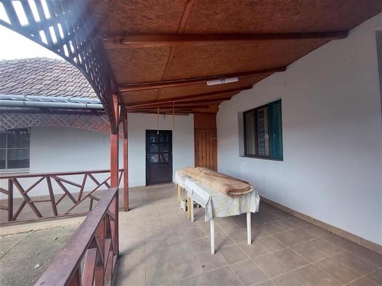 Casa cu teren de 3.500 mp in Santana! Ideal pentru proiect rezidential! - 3