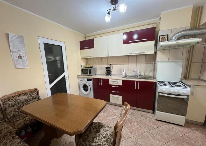 Apartament cu 2 camere in Micro 20 - 5