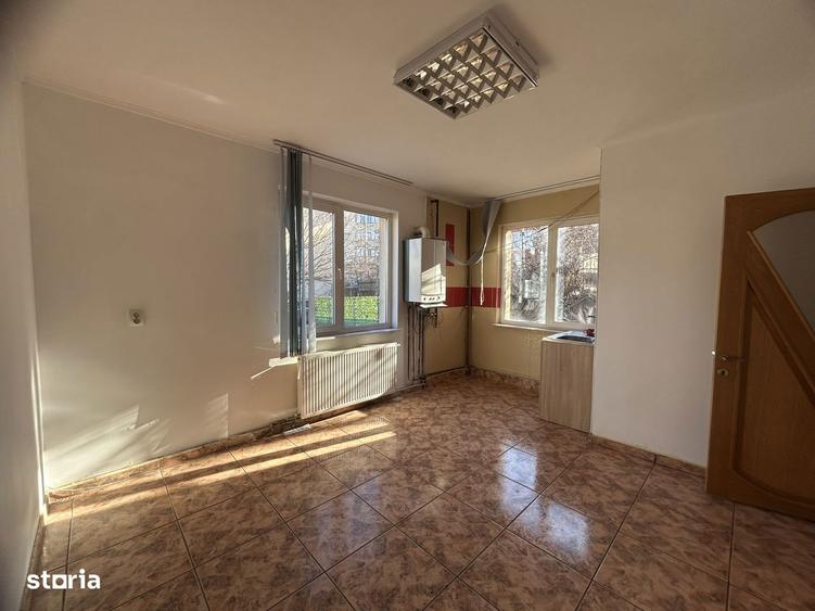 Spatiu de inchiriat Pite?ti. - 7