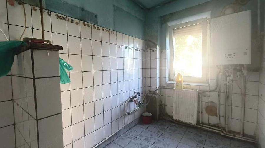 Apartament cu 2 camere decomandat în Minerul