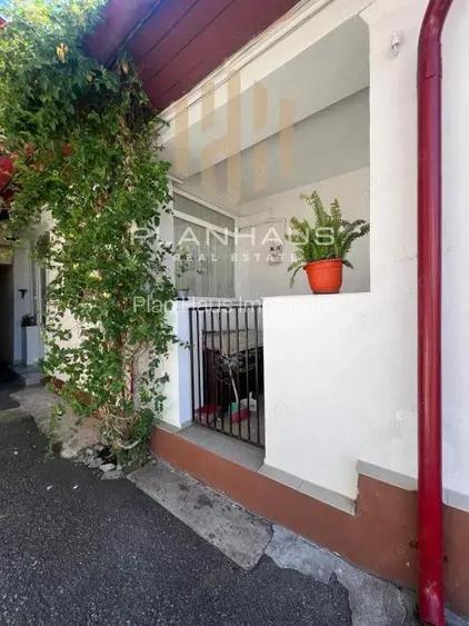 Apartament la casa ,3 camere , Centrul istoric Piata Pacii Apartament la casa ,3 camere , Centrul istoric Piata Pacii