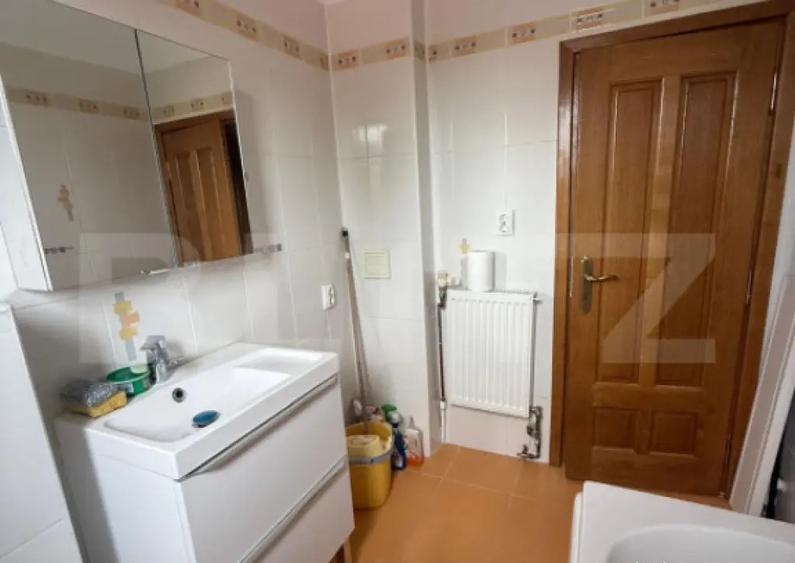 Apartament cu 3 camere, 87 mp, in vila, Cantacuzino, PRET RE - 17
