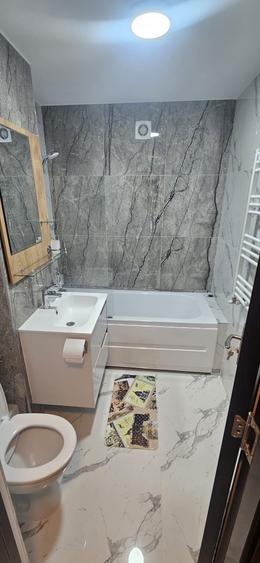 Inchiriez apartament 2 Camere ,Decomandat | Unirii Sud, Etaj 3 | Prima inchiriere - 2