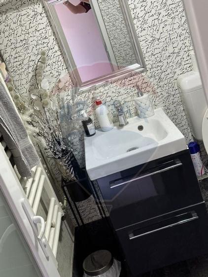 Spatiu comercial cochet de inchiriat in zona Moinesti - 5