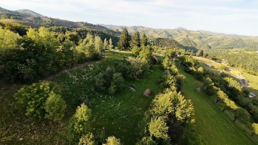 Teren cu intravilan de 3477 mp cu priveliste deosebita - 7