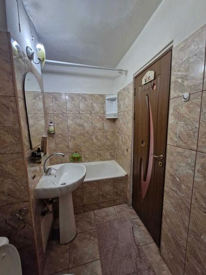Vand apartament 2 camere mobilat si utilat cu loc de parcare - 1
