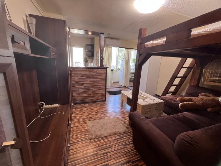 Garsoniera etaj 1, zona Dacia - 2