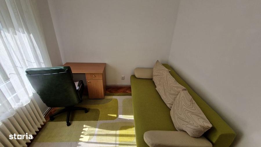 Apartament cu 3 camere in Cornisa, strada Faget, 1 min de UMFST - 1