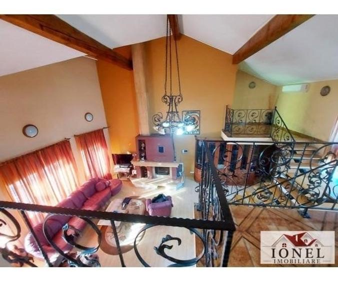 Casa de vanzare in Alba Iulia -800 mp teren - 3