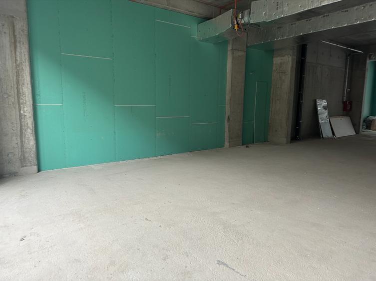 Spațiu Comercial în Aviatiei Tower - 4