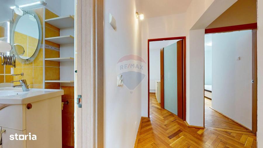 Apartament cu 4 camere, mobilat în Central
