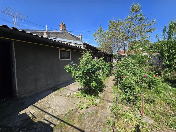 Vand casa la curte,teren 300 mp, Giulesti, sector 1. - 3