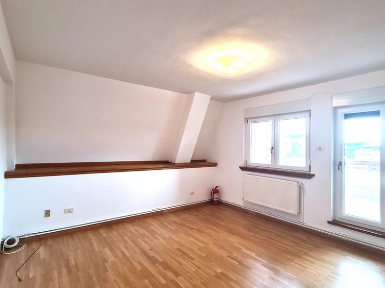 Birou zona Aviatorilor - parcare - 4