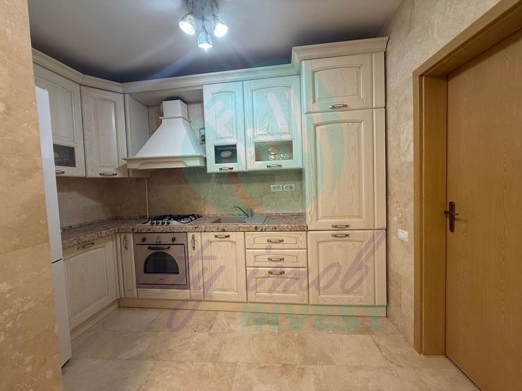 Apartament cu 3 camere semidecomandat, mobilat în Kiseleff