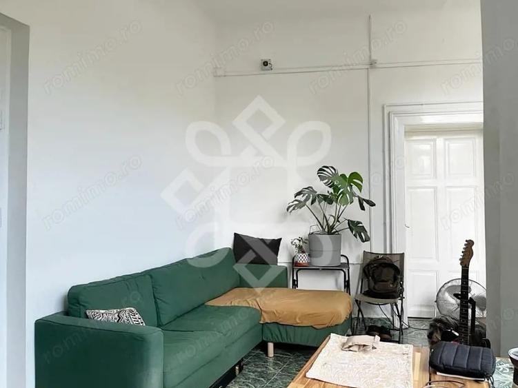 Casă cu 2 camere cu Teren 306 Mp în Central