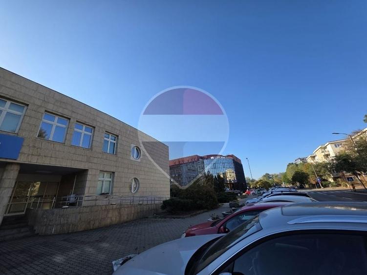Apartament cu 2 camere semidecomandat, mobilat în Micălaca