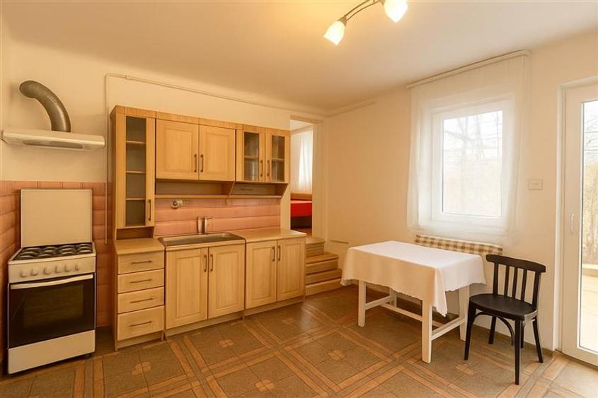 Apartament cu 3 camere decomandat, mobilat în Unirii