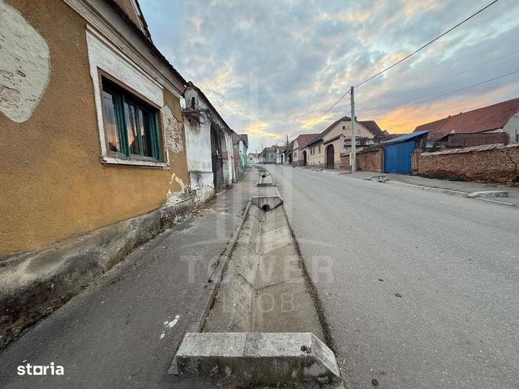 Spațiu comercial, în Ludoș