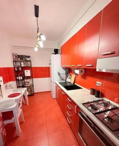 Apartament cu 2 camere semidecomandat, mobilat în Dobroești